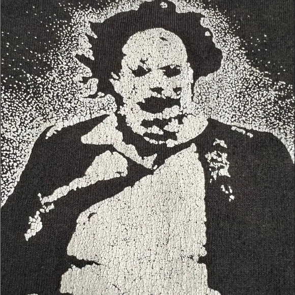 Vintage 80s Texas Chainsaw Massacre T-Shirt - Picture 3 of 8